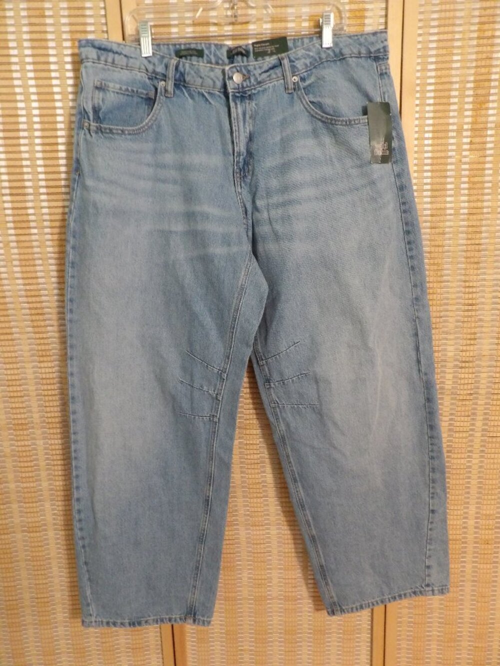 NWT Women's Wild Fable Size 16 (Waist 38in) Mid-Rise Barrel Blue Denim Jeans